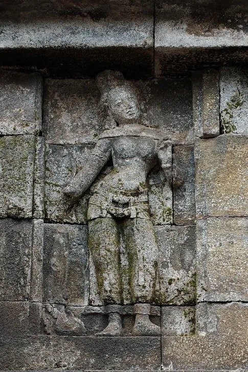 新加坡多祿溙：印尼婆羅浮屠風格石雕｜爪哇佛教藝術的傳播與收藏價值