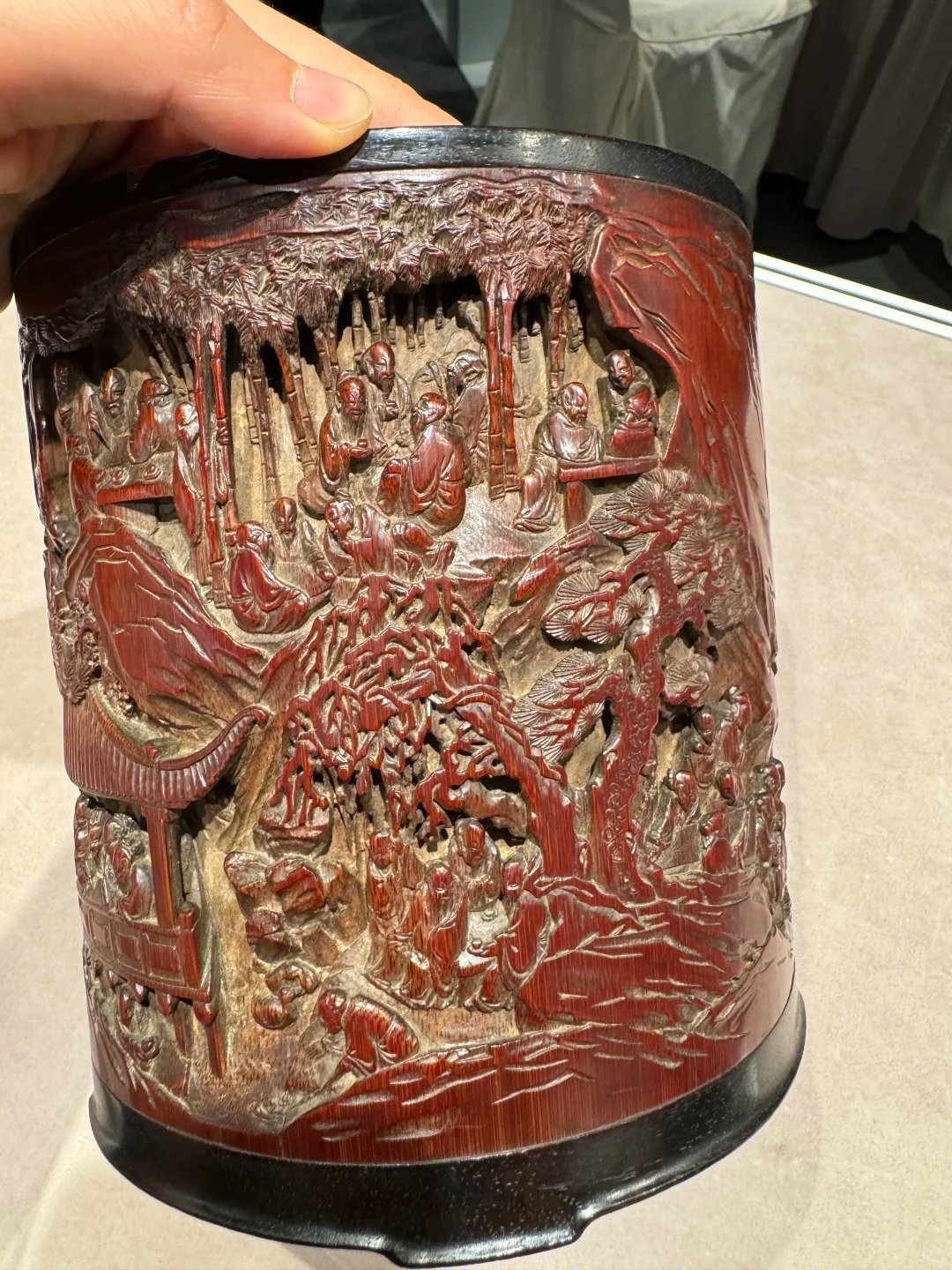 新加坡多祿溙：杂项收藏洞察 | 竹雕、牙角、漆器：小众杂项冷门爆款养成逻辑